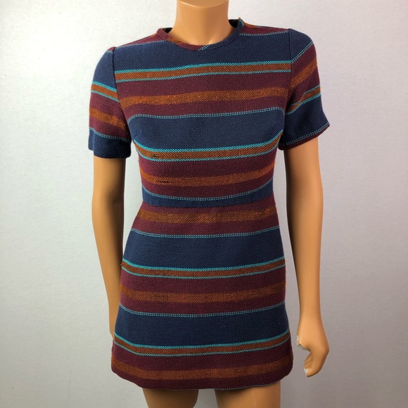Topshop PETITE Dresses & Skirts - TopShop short striped dress Sz petite 6